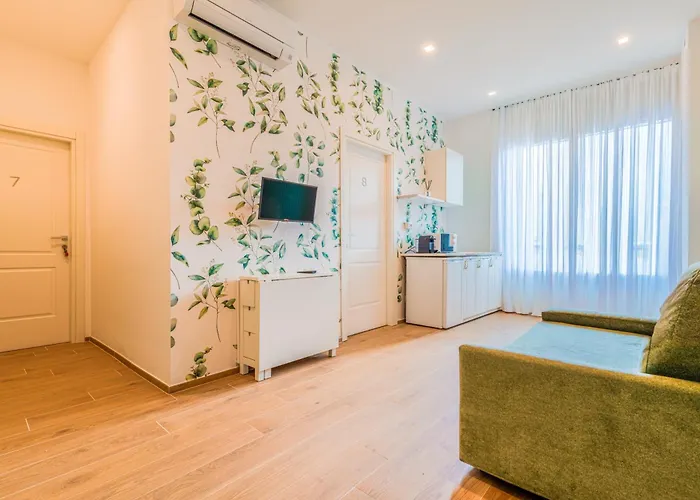 At St. Peter Гостевой дом 4*
